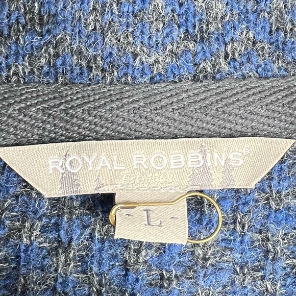 ROYAL ROBBINS Wool Asymmetrical Zip Cardigan Sweater - Picture 3 of 12